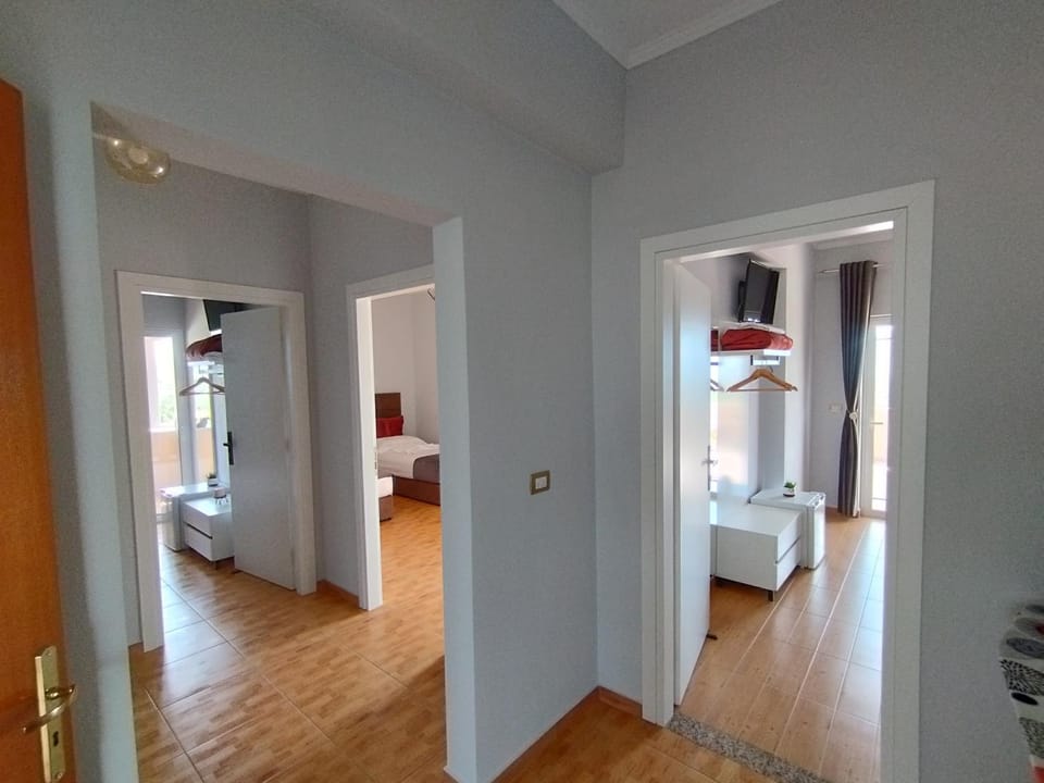 TV and multimedia, Photo of the whole room