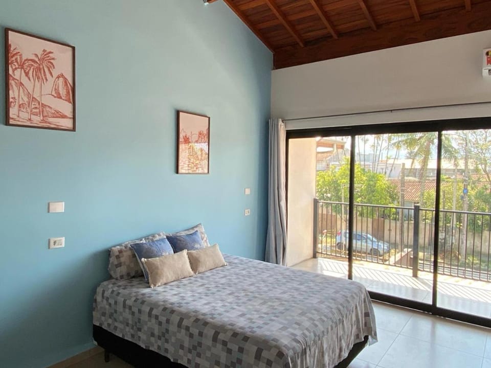 Bed, Balcony/Terrace, Bedroom