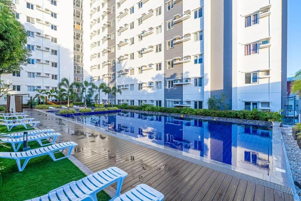 Condo - WIFI up to 100mbps - Pool - Netflix&Chill Apartment in Cebu City