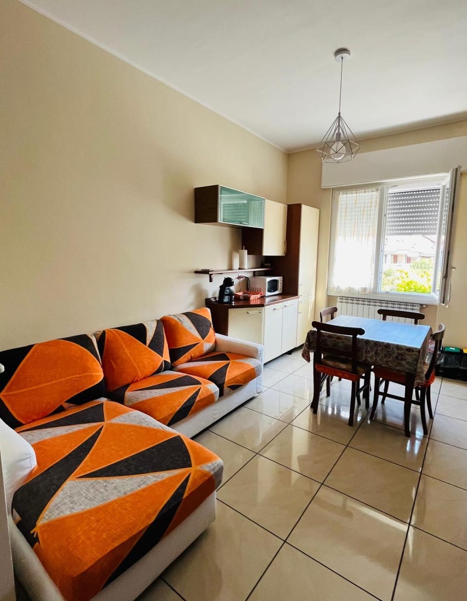 Living room, Dining area