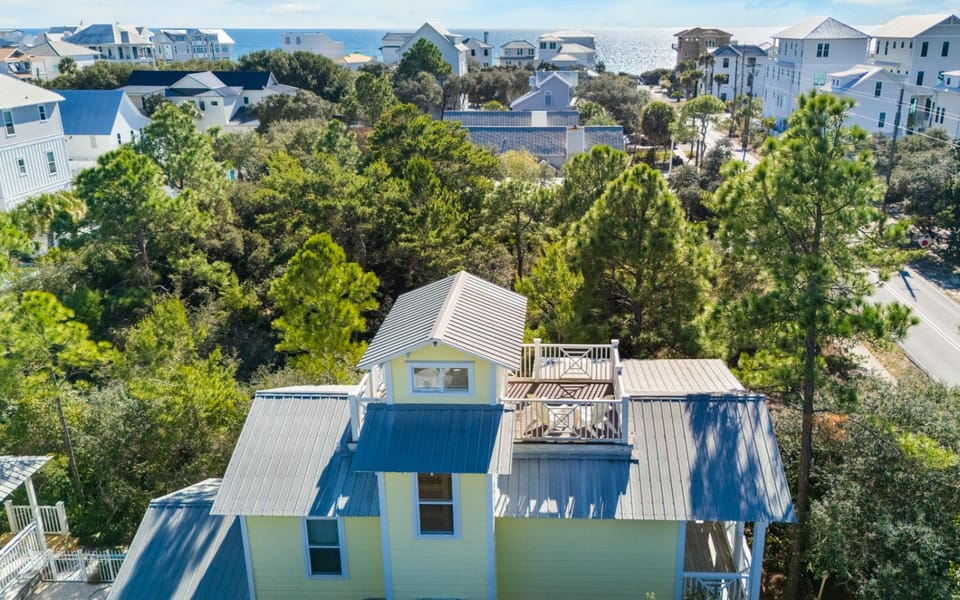 Mellow Yellow by Oversee 30A House in Seagrove Beach