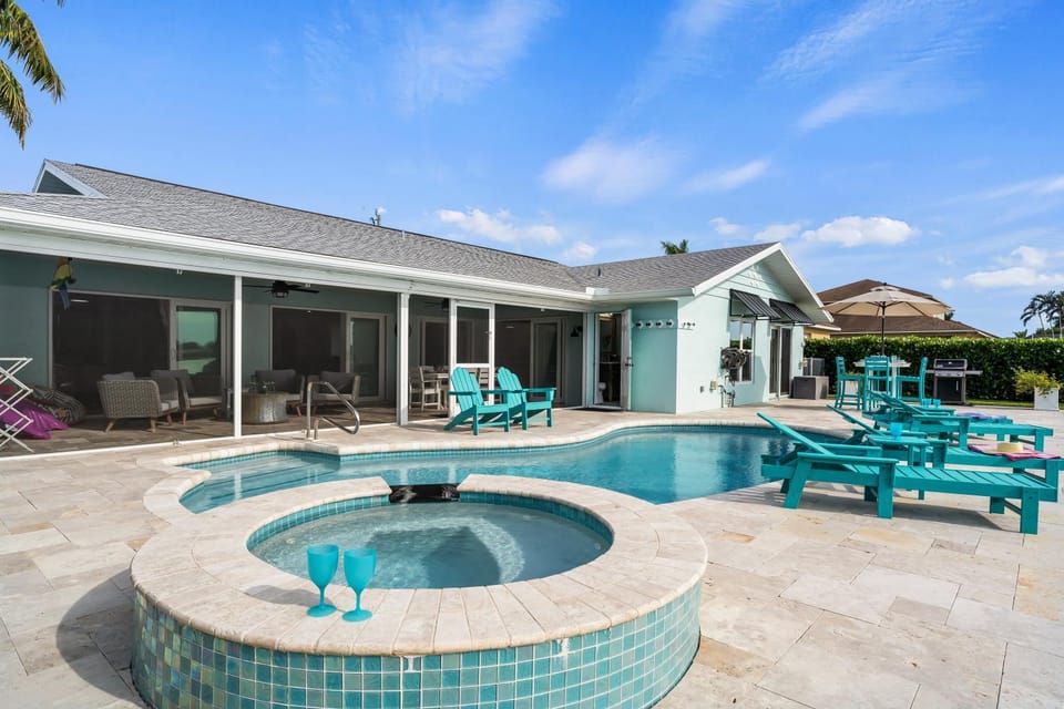 Patio, Hot Tub, Balcony/Terrace, Spa and wellness centre/facilities, Pool view, Swimming pool, Swimming pool, Sunset, sunbed