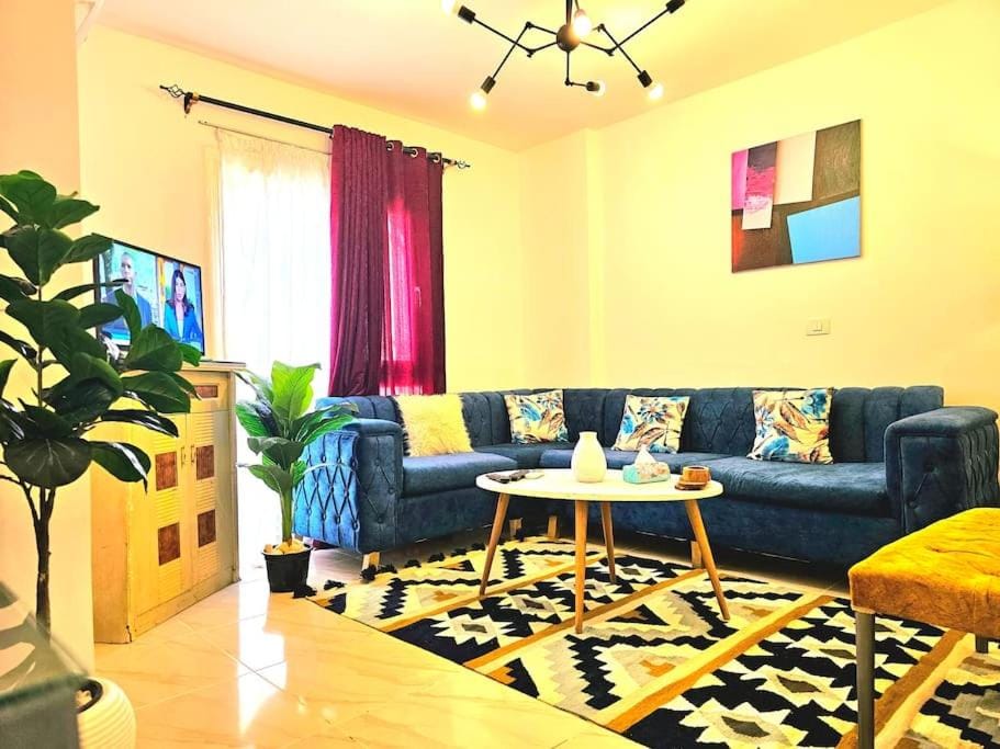 Birds Nest Next the Mall Apartment in Cairo Governorate