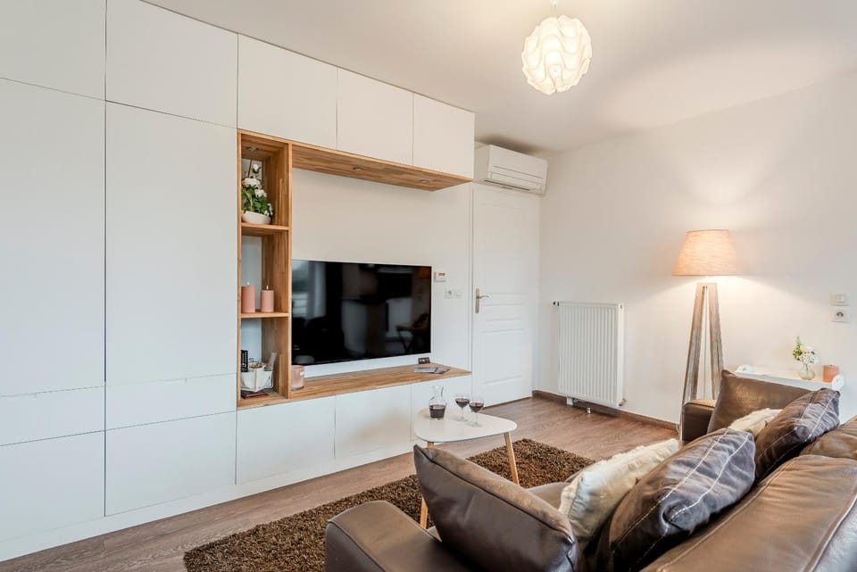 Communal lounge/ TV room, TV and multimedia