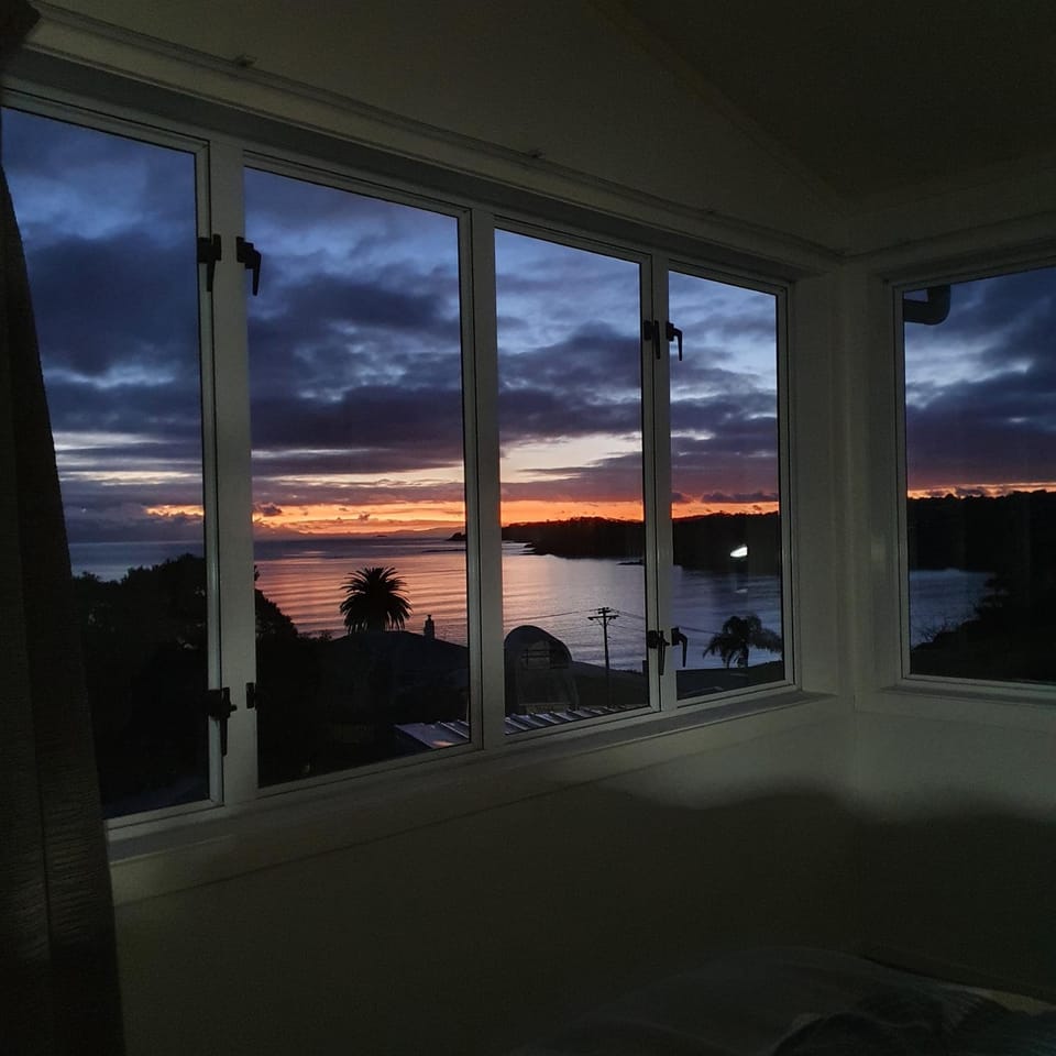 Bedroom, Sea view, Sunrise