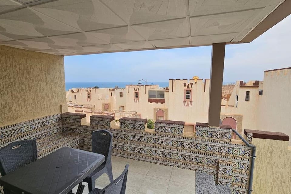 Patio, Natural landscape, View (from property/room), Balcony/Terrace, Seating area, Dining area, Sea view