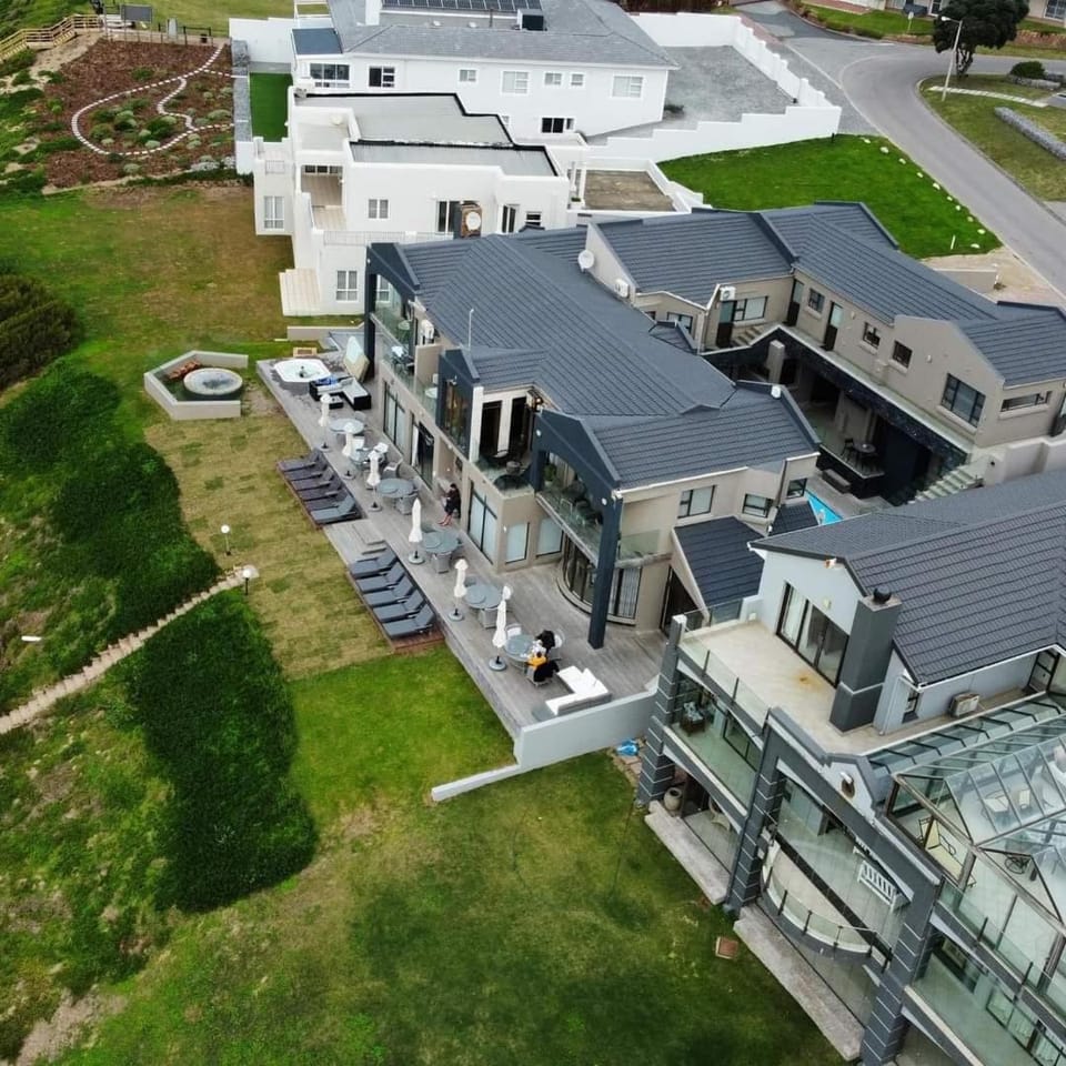 Bay Lodge on the Beach Bed and Breakfast in Western Cape