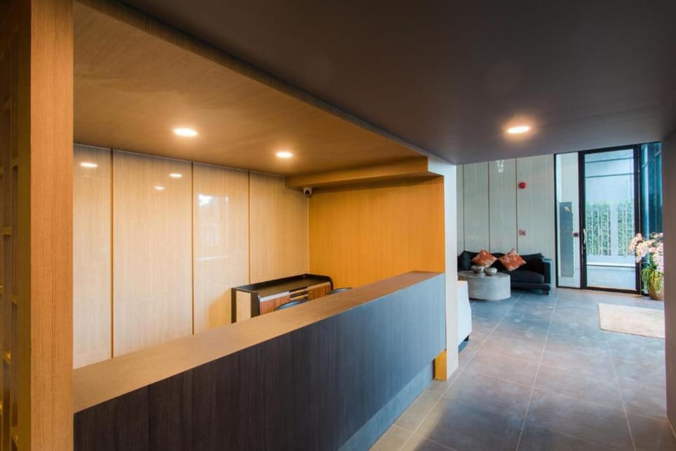 6th Avenue Surin Condomium Apartment in Choeng Thale