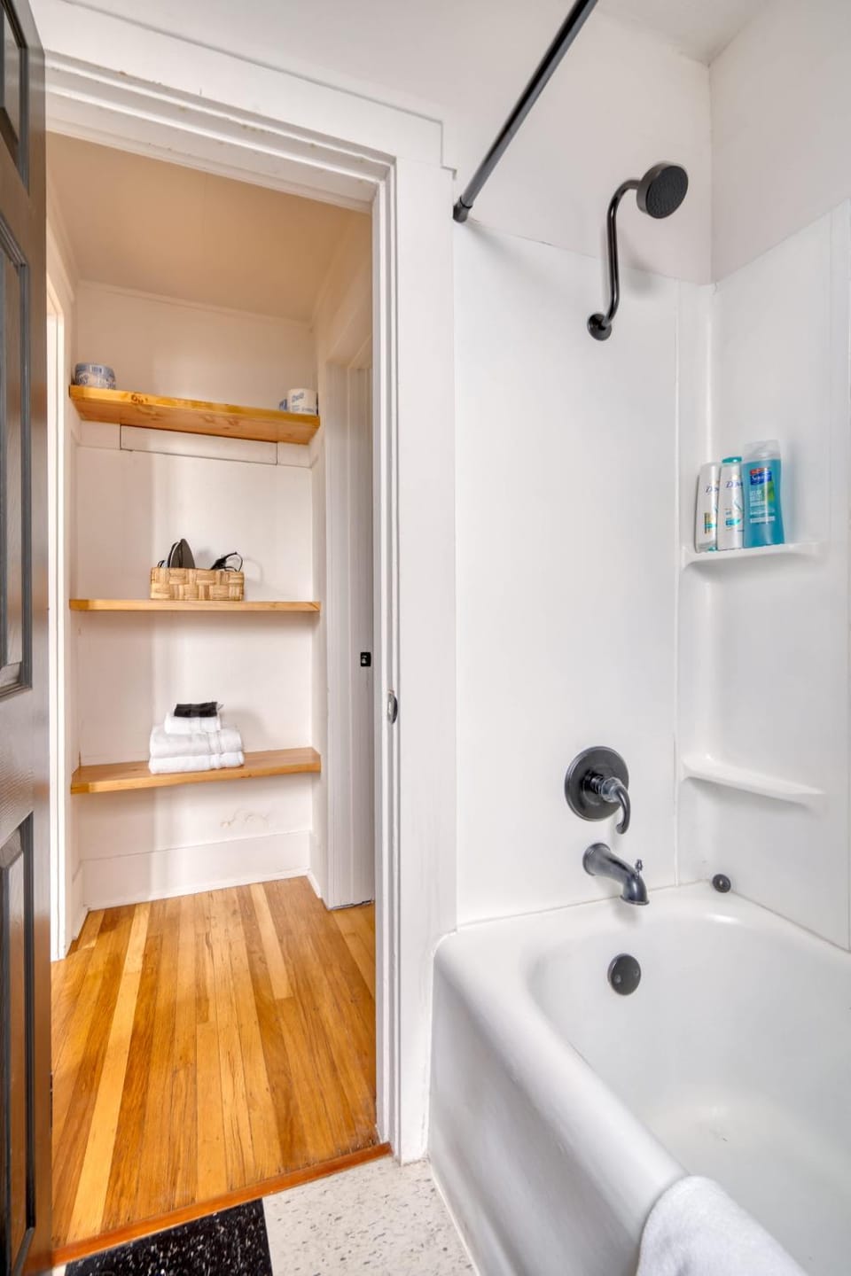Stay Portland - La Casa Burnside - Local Eateries, Shops, and Bars Apartment in Portland
