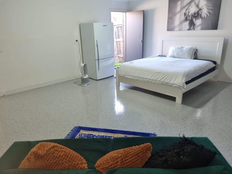 Trugnina garage converted in room Vacation rental in Truganina