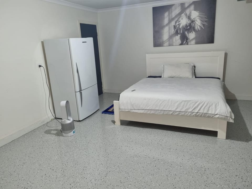 Trugnina garage converted in room Vacation rental in Truganina
