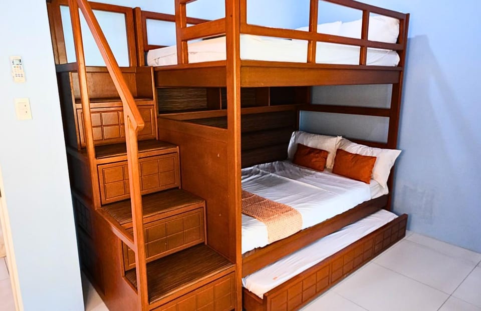 Bed, Bedroom, bunk bed