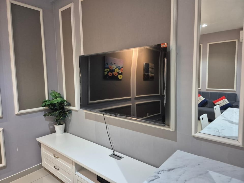 Living room, Photo of the whole room