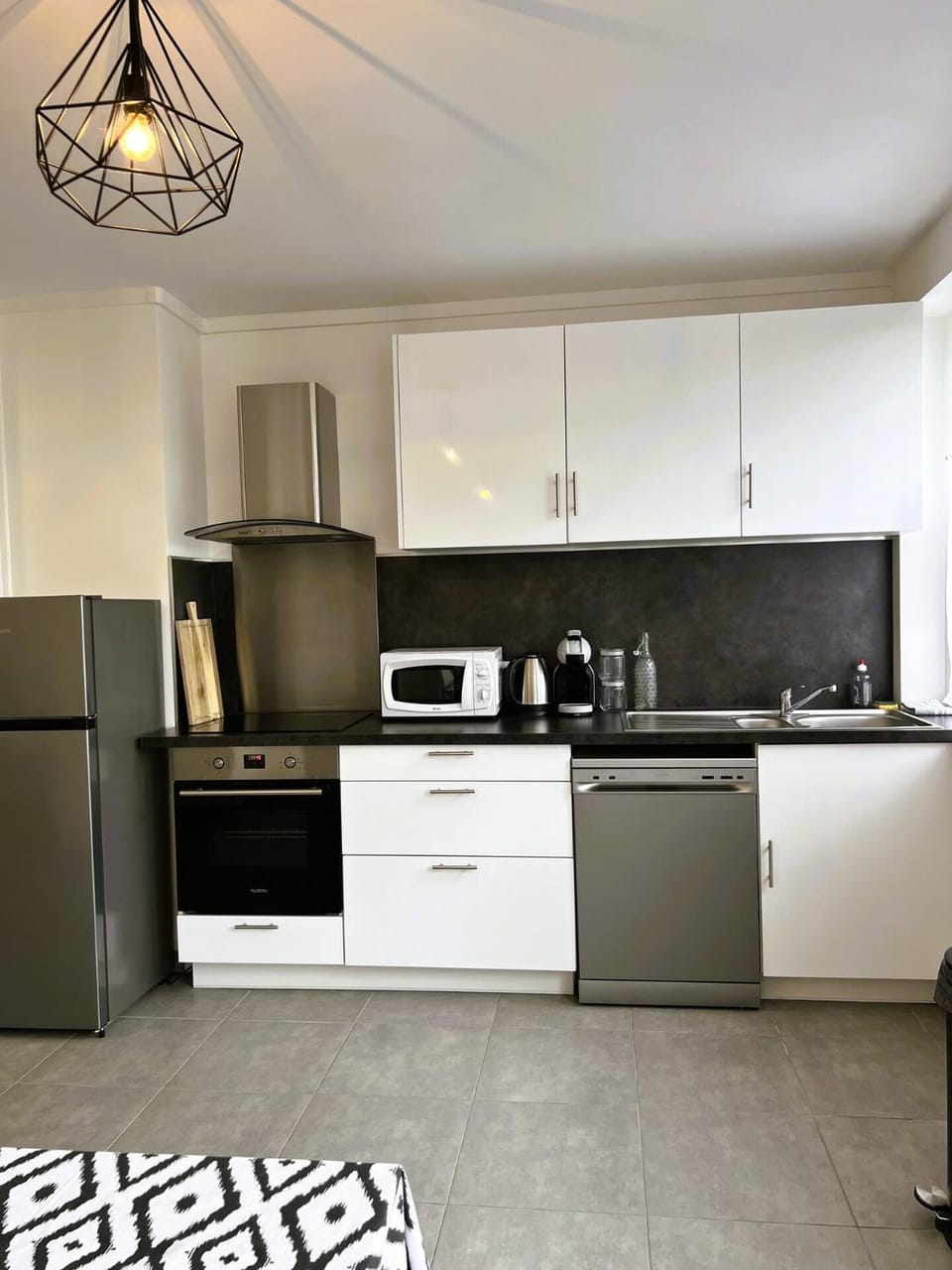Coffee/tea facilities, Kitchen or kitchenette, dishwasher, oven, pet friendly, toaster