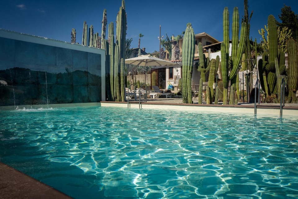 Day, Summer, On site, Pool view