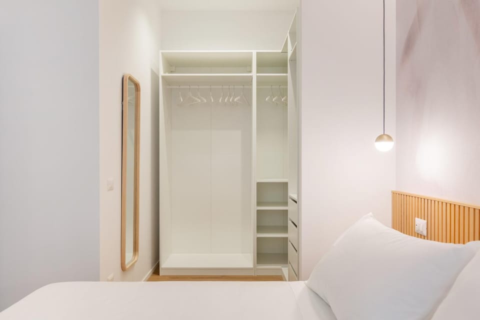Bedroom, wardrobe