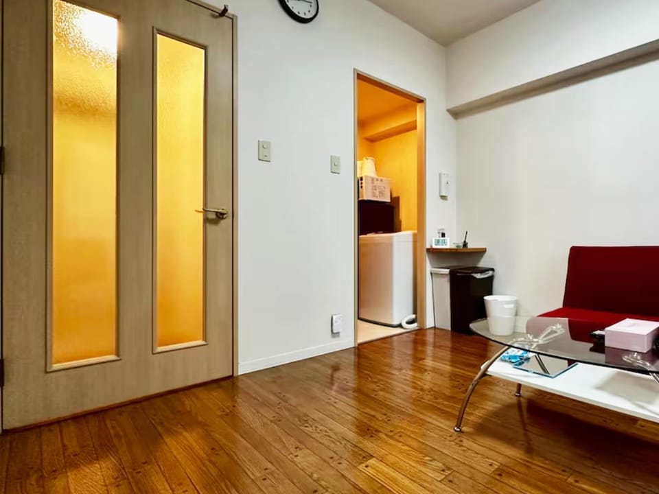 Living room, Photo of the whole room