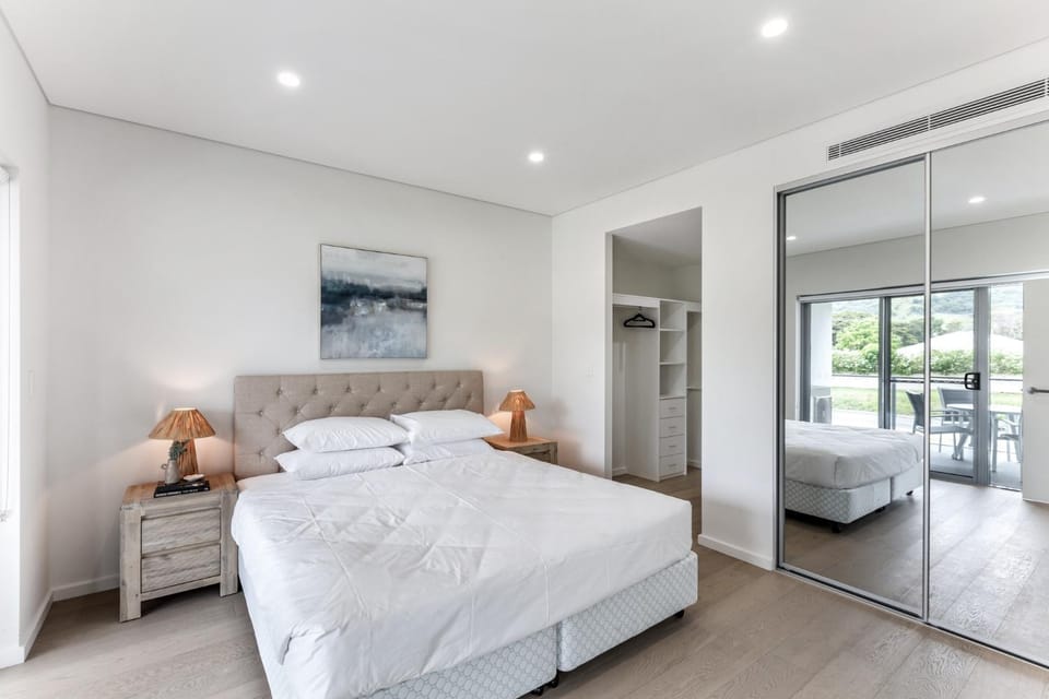 First Floor 3-Bed Stunning Unit by The Ocean Apartment in Kiama