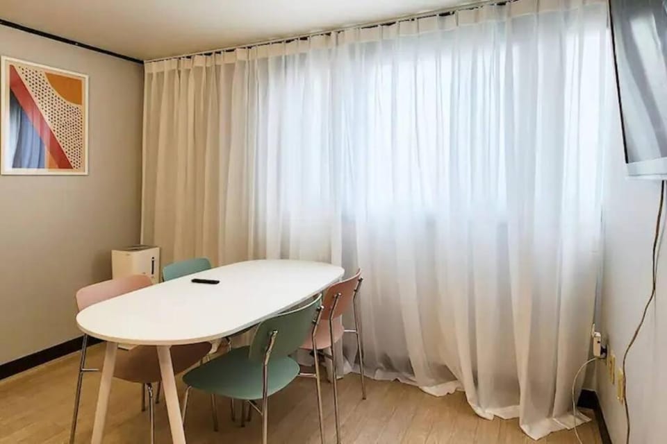 빠레트 White Linen House Apartment in Seoul
