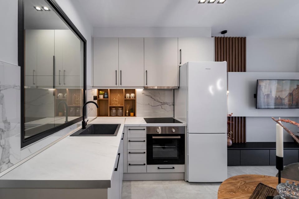 Kitchen or kitchenette, oven, stove