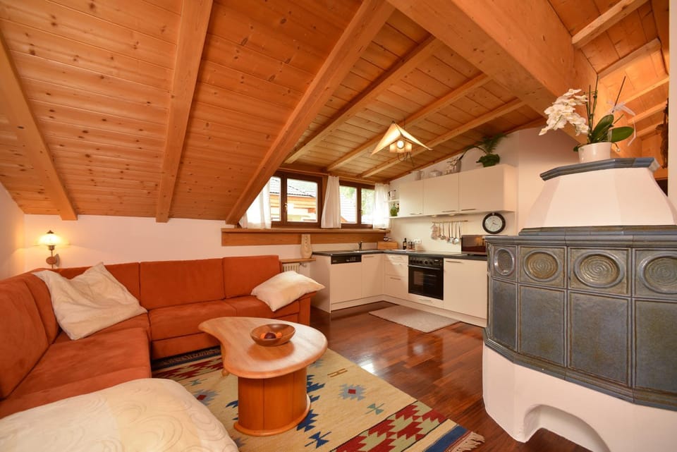 Kitchen or kitchenette, Living room, Seating area