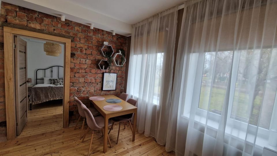 Dining area, Garden view