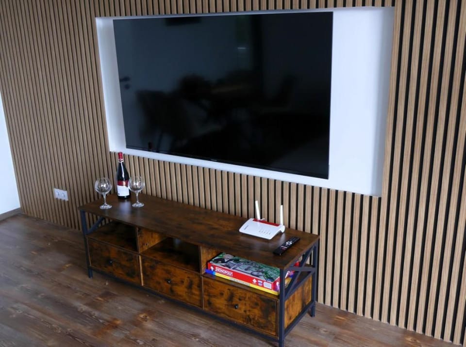 TV and multimedia