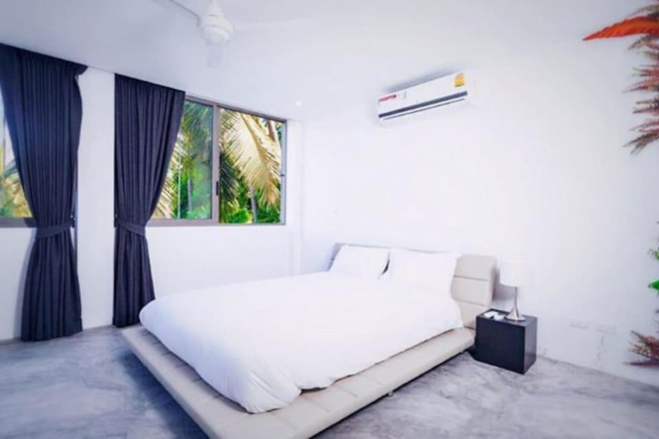 Bed, Bedroom, air conditioner