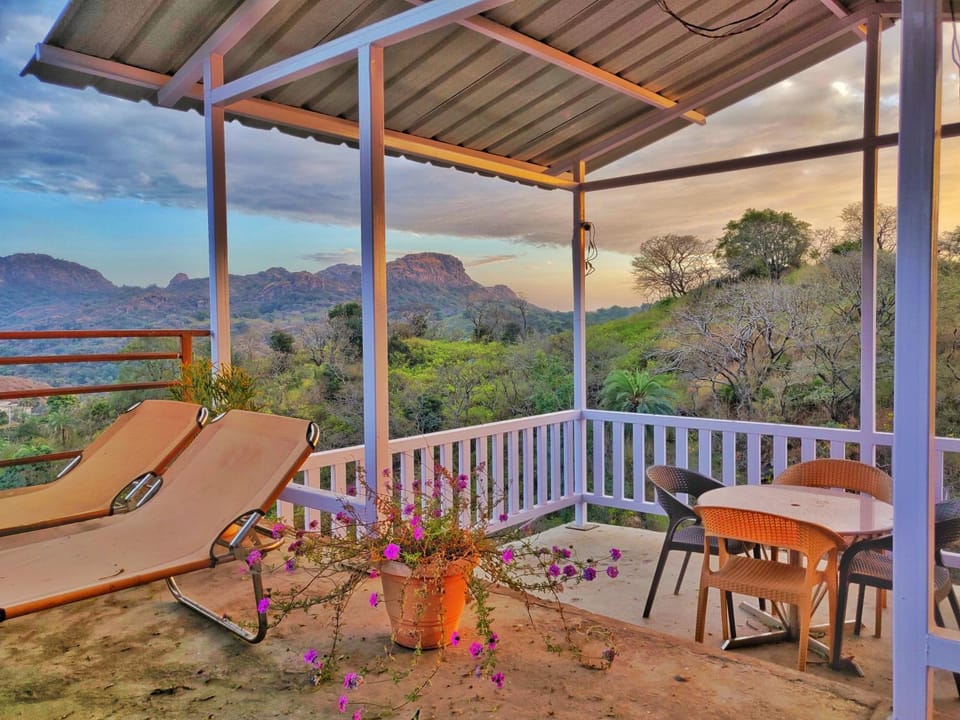 Balcony/Terrace, Mountain view