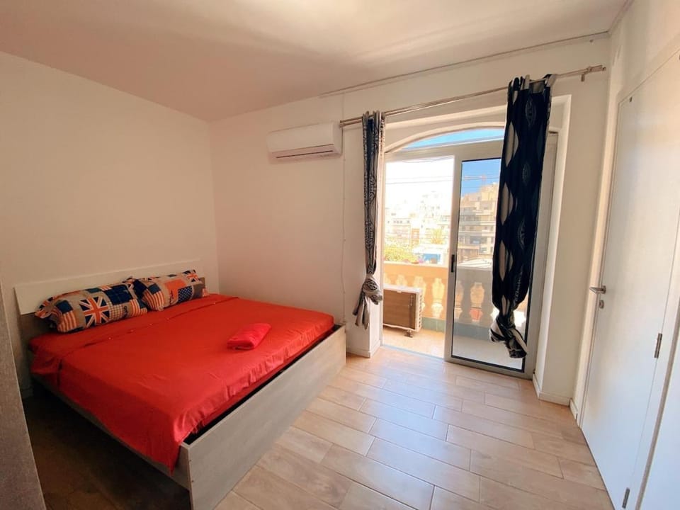 Spinola bay sea,restaurants & nightlife Apartment in Saint Julians