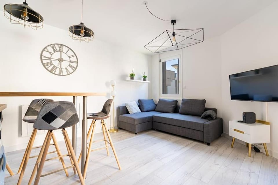 Plein centre-ville T3 refait a neuf Apartment in Aix-les-Bains