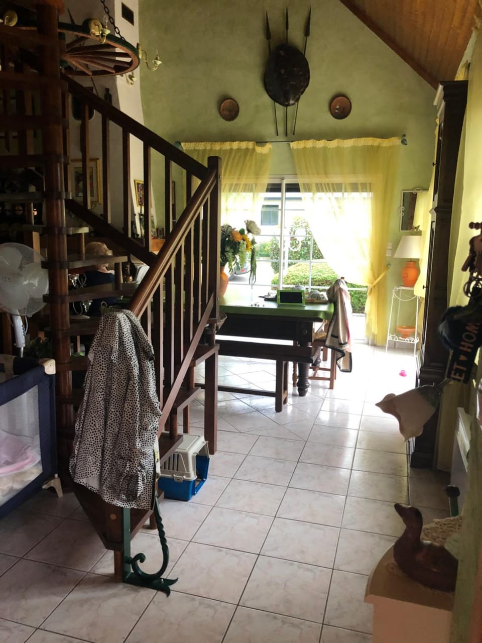 Living room, Dining area