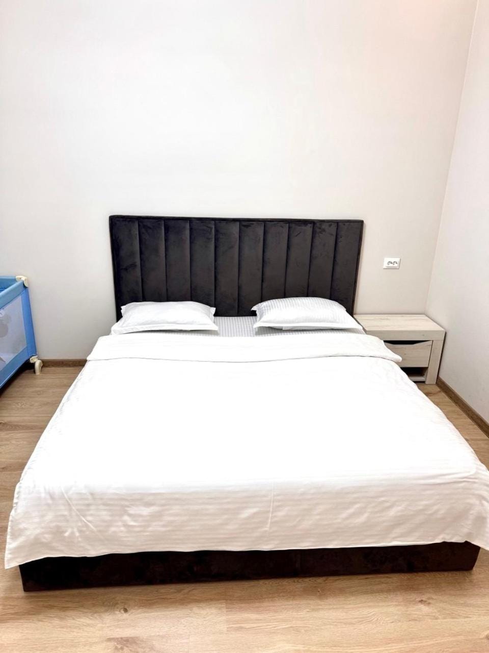 Alau, 3-Room Apartments 323,5 Apartment in Kazakhstan