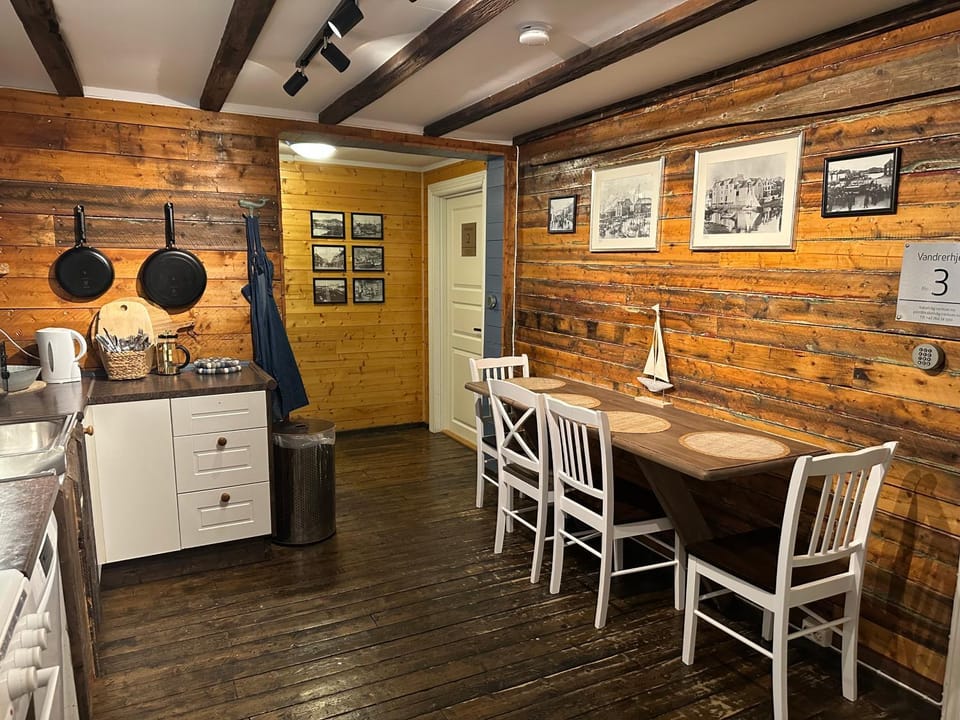 Kitchen or kitchenette, Kitchen or kitchenette, Dining area, Internal: Not applicable to any particular room