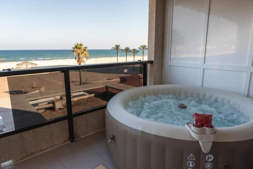 Espacio2,1a línea,jacuzzi,piscina Apartment in Cullera