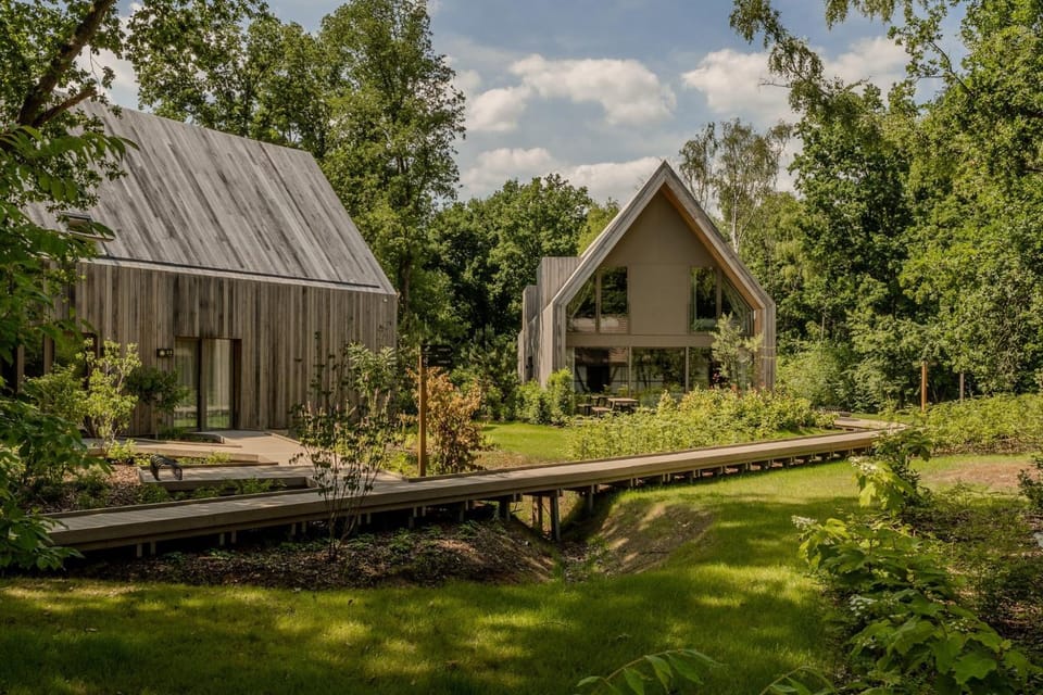 Spacious Luxury Lodge for 8 – Woodz Lodges Heusden-Zolder House in Flanders