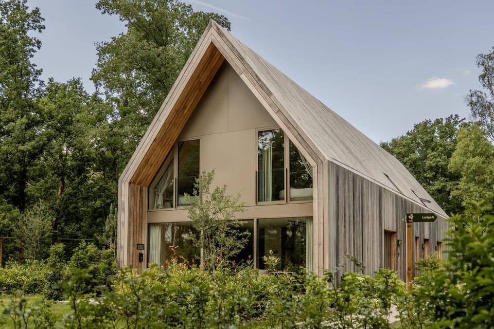 Luxury Group Lodge for 10 – Woodz Lodges Heusden-Zolder House in Flanders