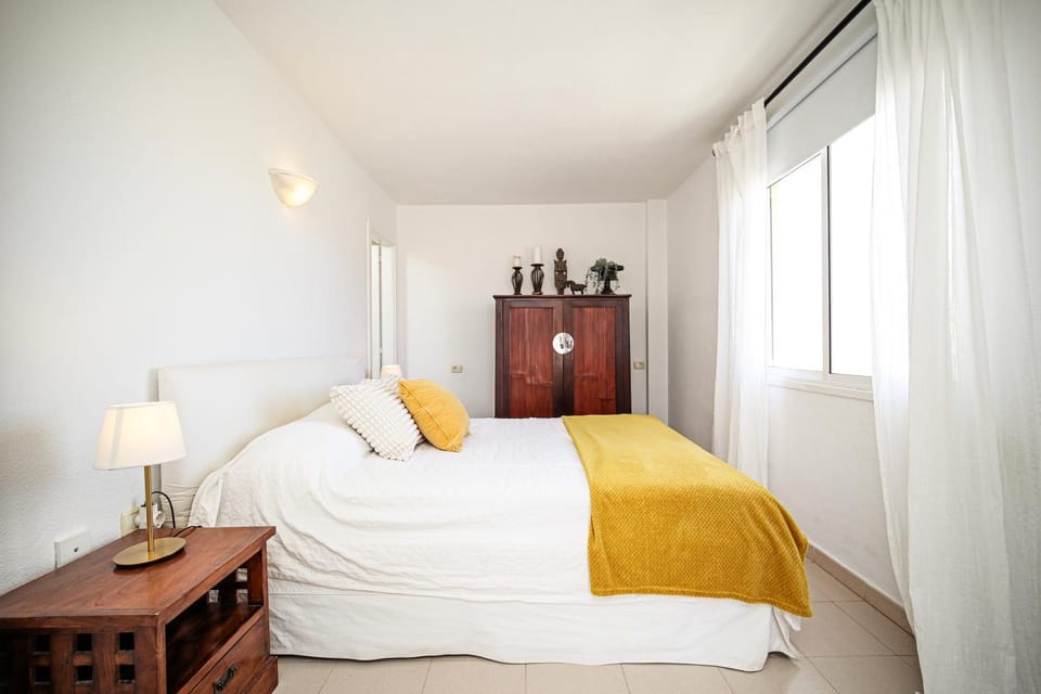 Cozy apartment near the sea with private parking Apartment in El Médano