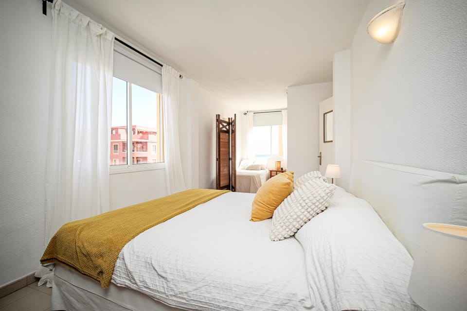 Cozy apartment near the sea with private parking Apartment in El Médano