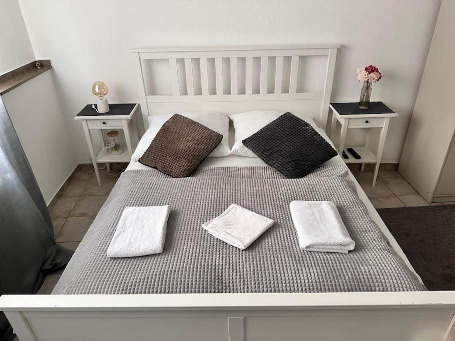 Sleepsoon 1 Süd Apartment in Cologne