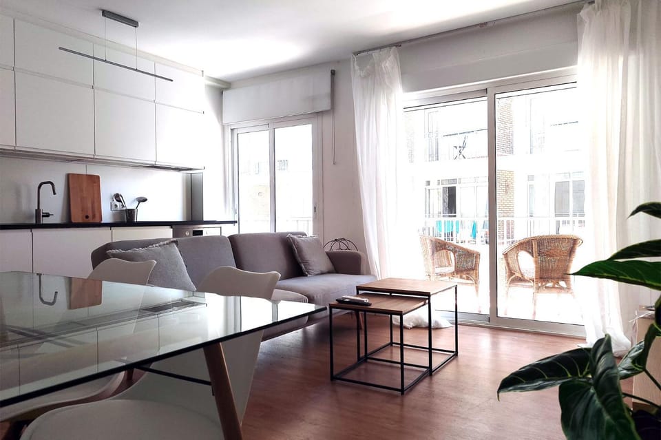 Kitchen or kitchenette, Living room, Dining area