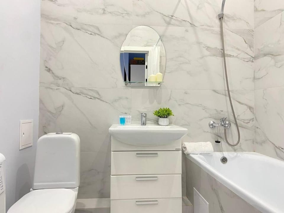 Toilet, Bathroom, Bath