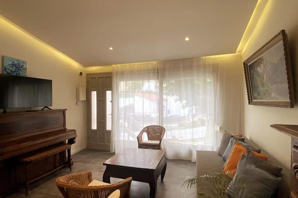 Bright airy family style 7 min walk to beach Apartment in Maresme