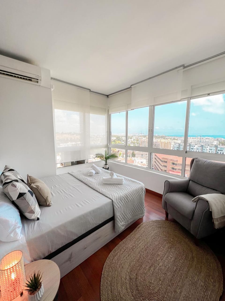 View (from property/room), Photo of the whole room, Bedroom