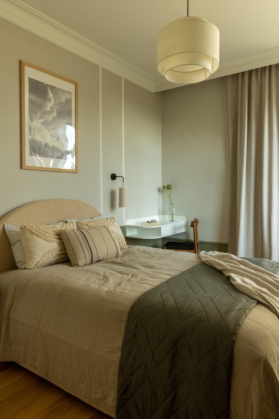 Bed, Photo of the whole room, Bedroom