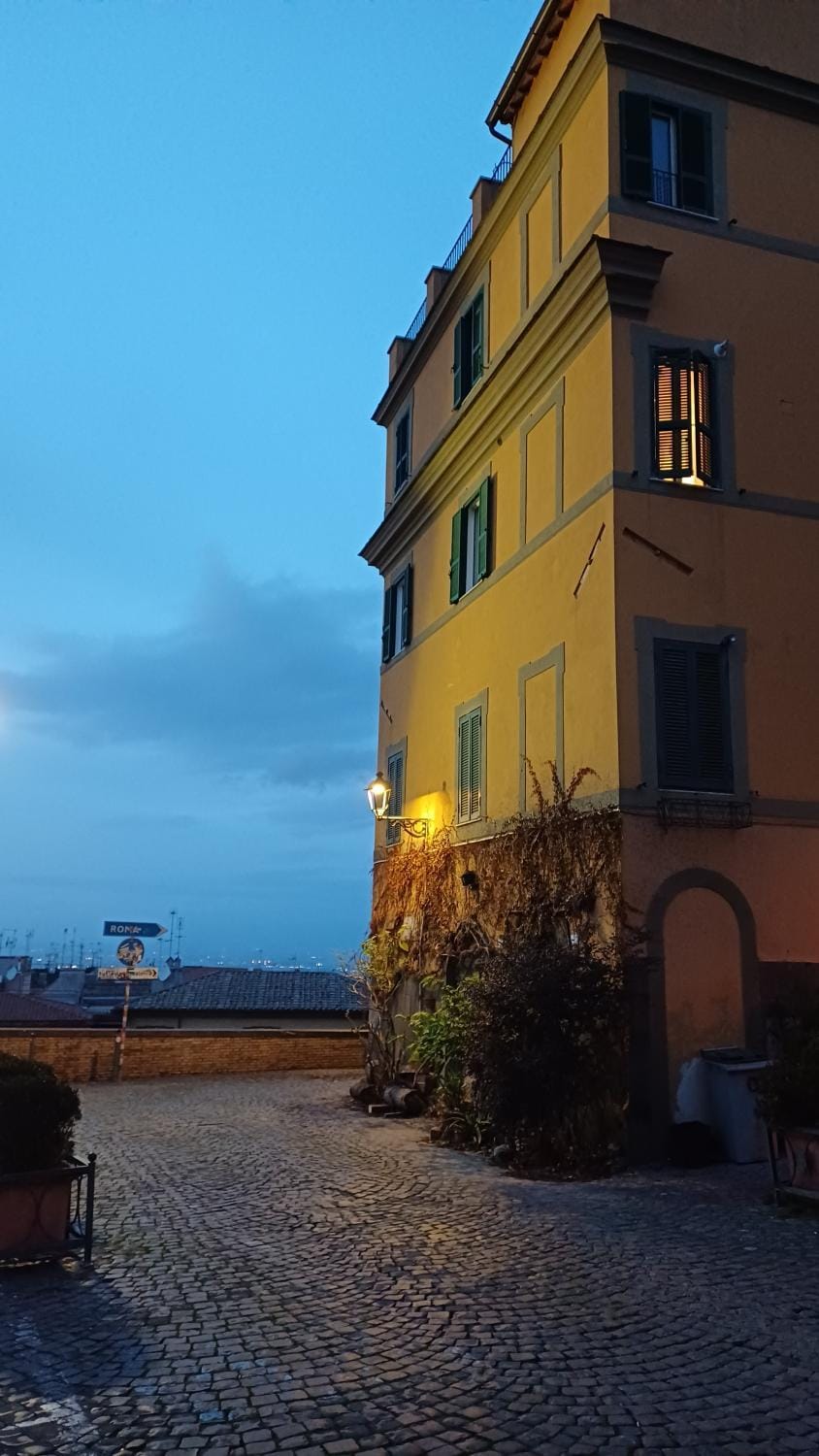 A casa di Giuseppe e Tiziana - Frascati centro storico 30 min di treno da Roma Apartment in Frascati