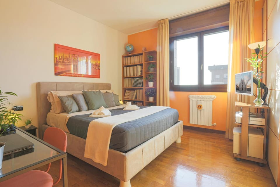 Bed, Photo of the whole room, Bedroom