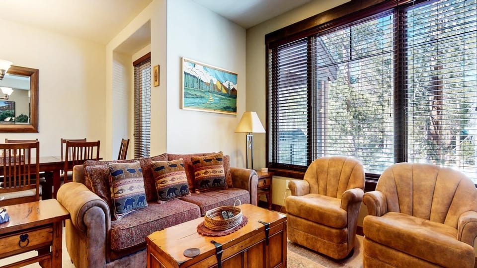 Woodwinds #1303 condo Apartment in Mammoth Lakes