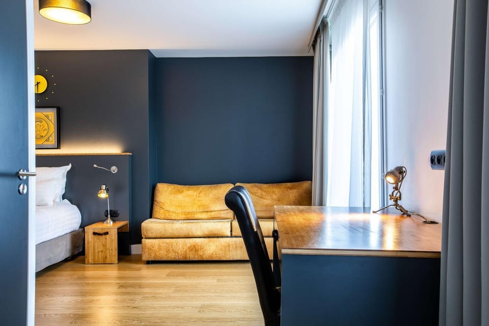 Photo of the whole room, On site