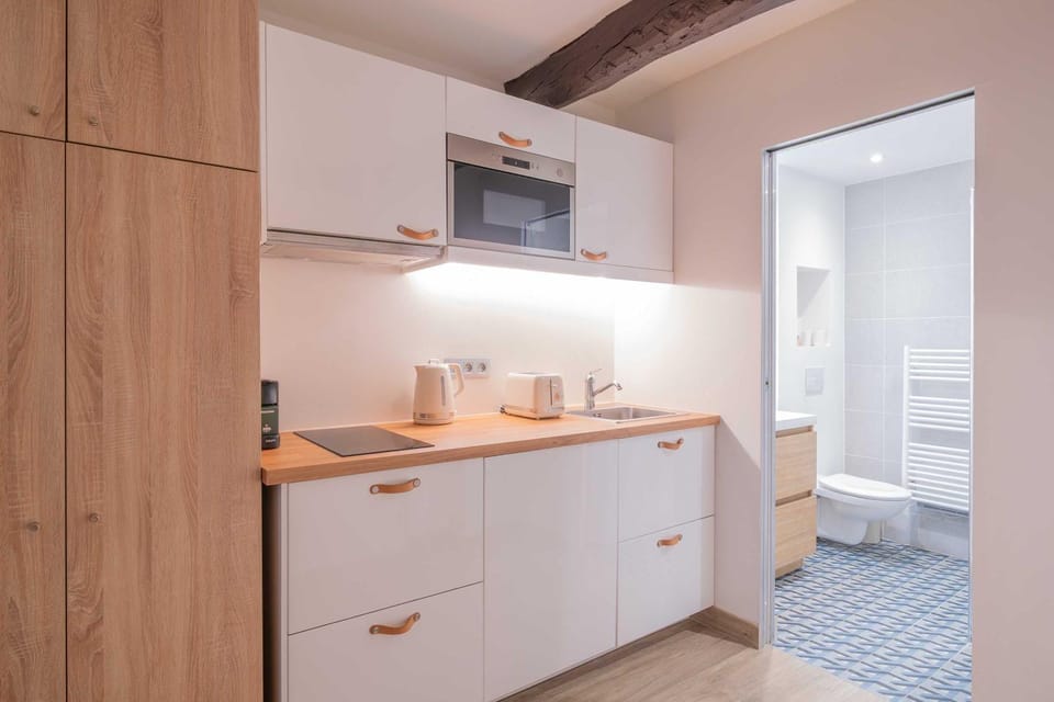 Kitchen or kitchenette, stove